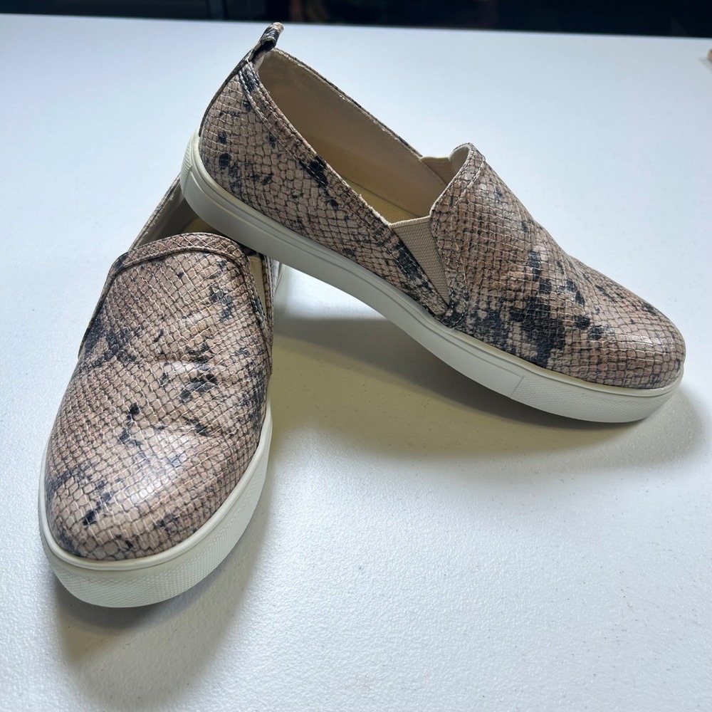 Fergalicious by Fergie Womens Snakeskin Print Slip On Sneakers Tan Black 6.5M